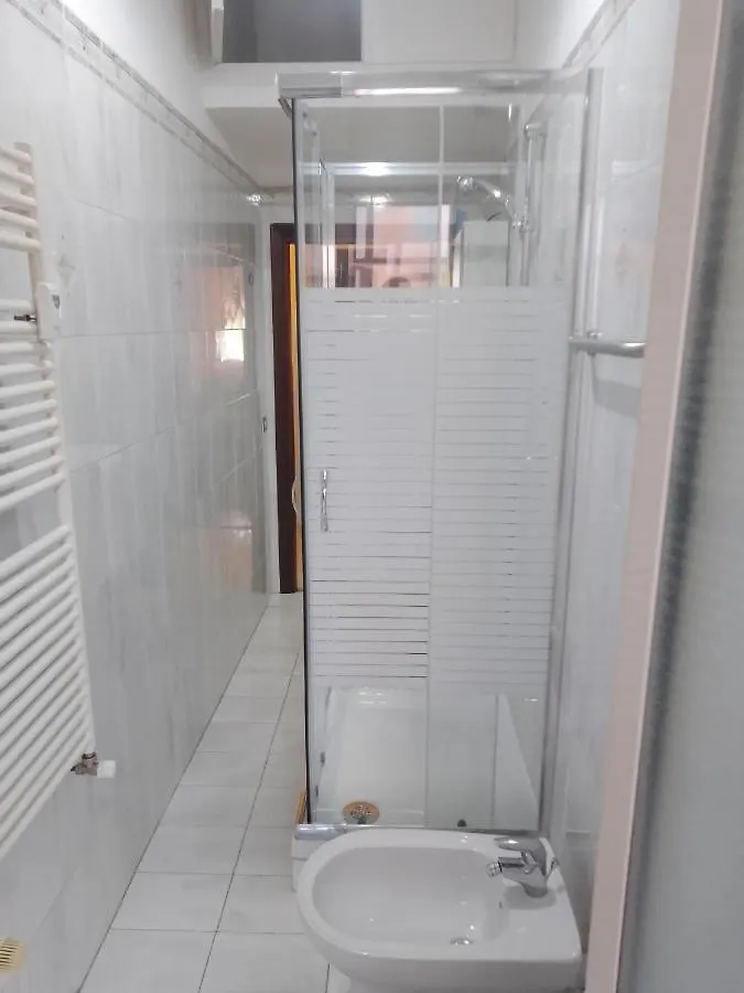 Appartamento Casa Vacanza Home Sweet Home di Fatha Roma Italia