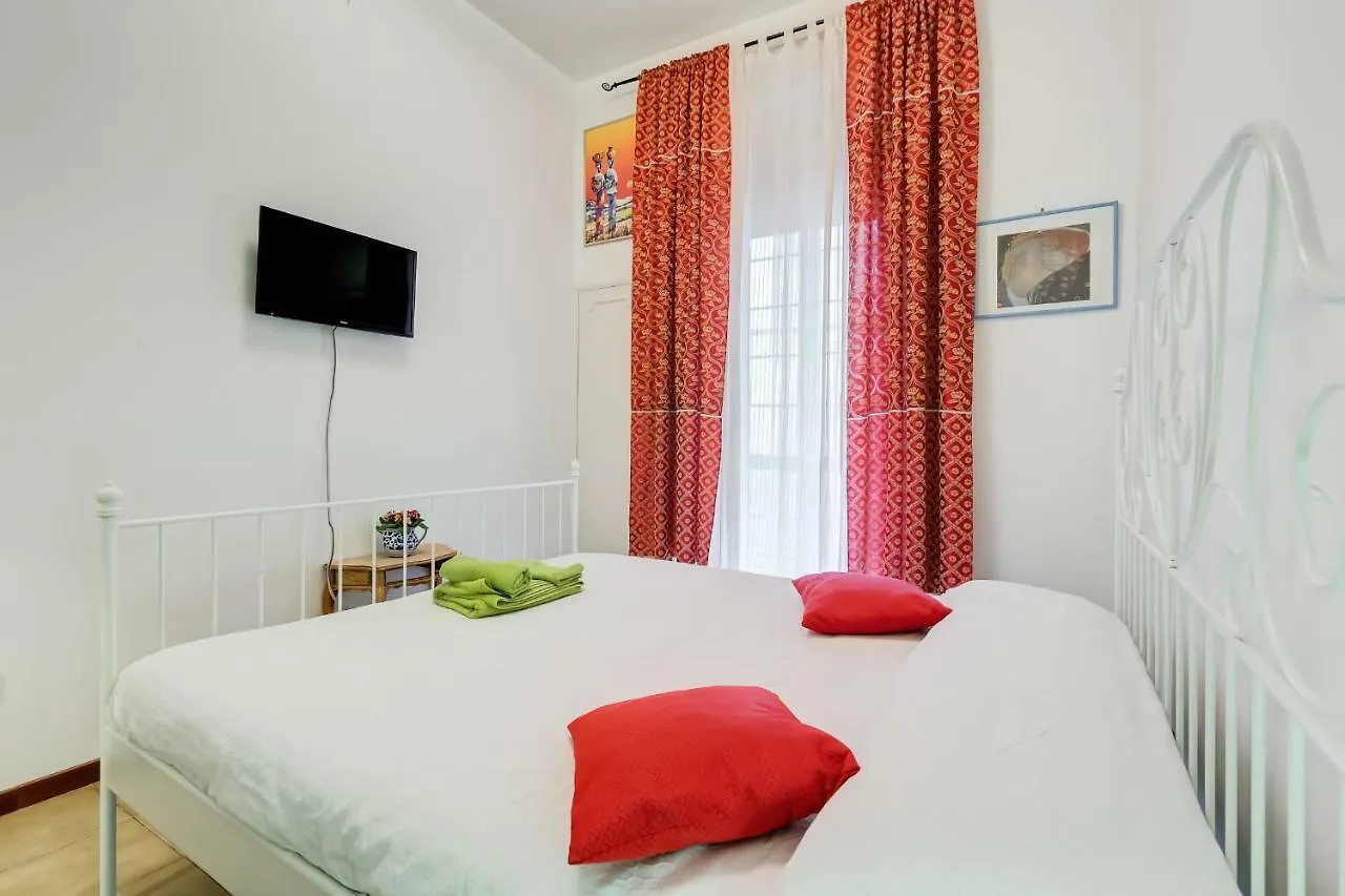 Casa Vacanza Home Sweet Home di Fatha Roma Appartamento